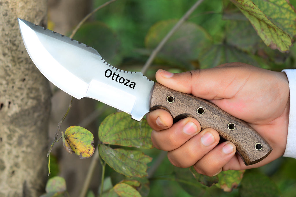 Ottoza Handmade D2 Steel Tracker Knife with Walnut Wood Handle No:200